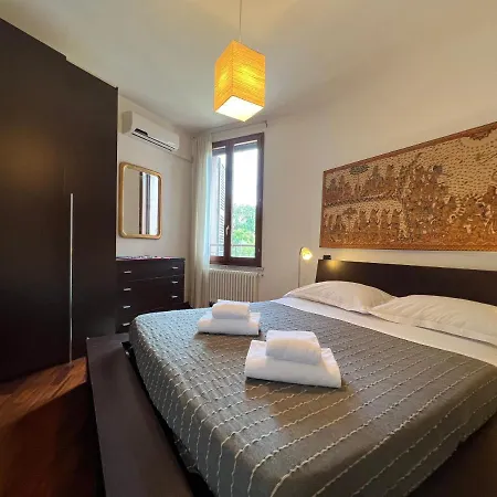 Elegant San Francesco Appartement Siena